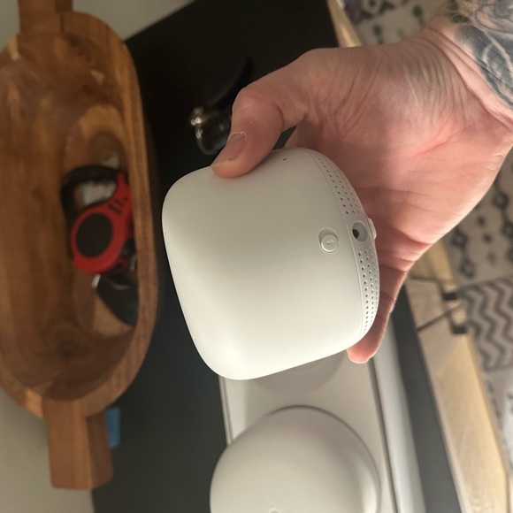 Google nest pods - Picture 3 of 4